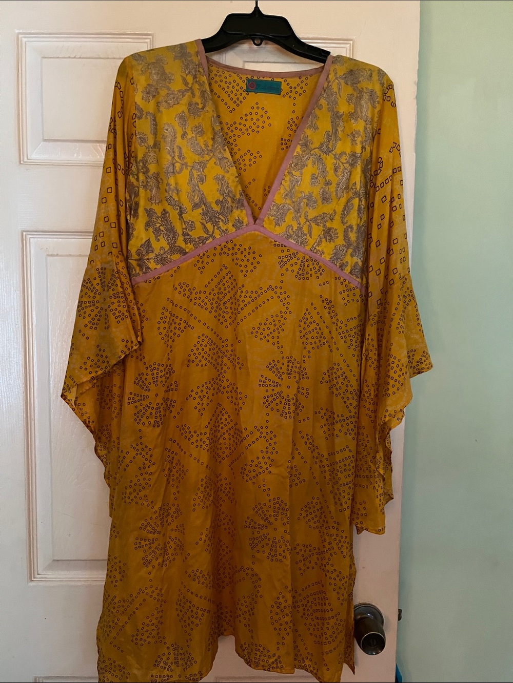 C. Anthonio Bright Kaftan in Silk Indian Bandhani tie-dye pattern